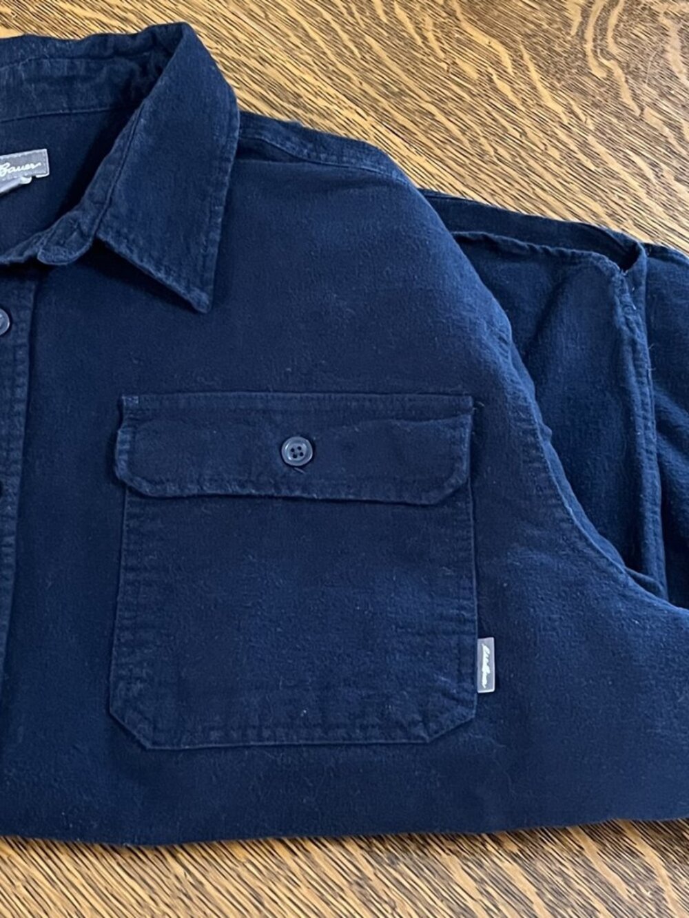 Eddie Bauer Mens Size XL Navy Blue Long Sleeve Classic Heavy Duty Button Up